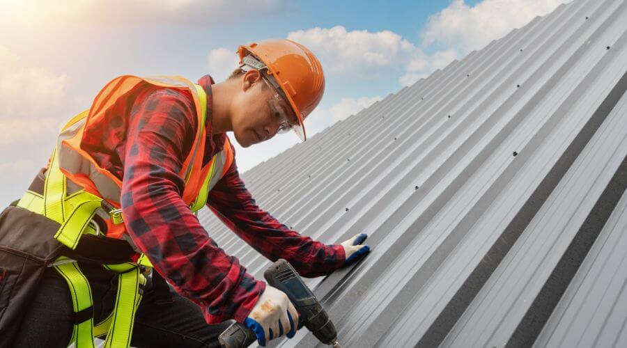 Professional gutter cleaning in Oxford, WI